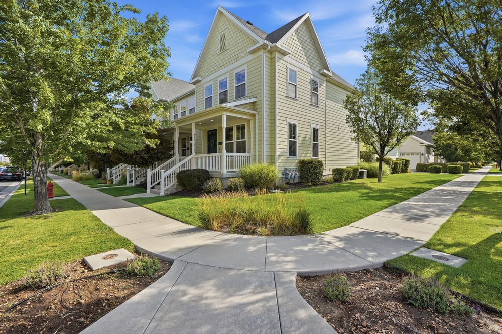 10537 S Oquirrh Lake Rd, South Jordan, UT