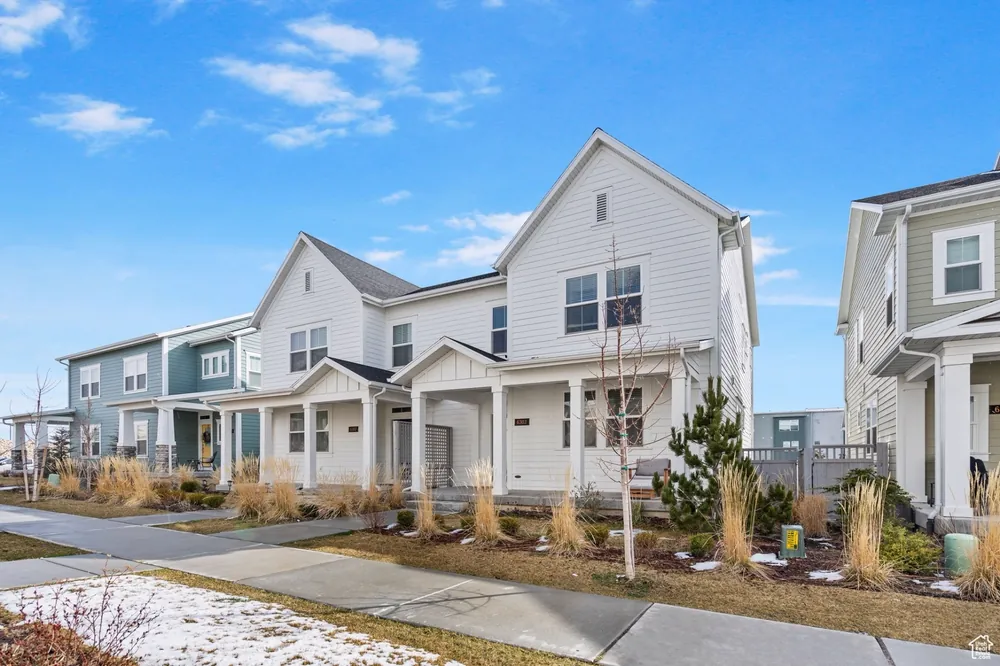 6303 W Moon Valley Dr, South Jordan, UT