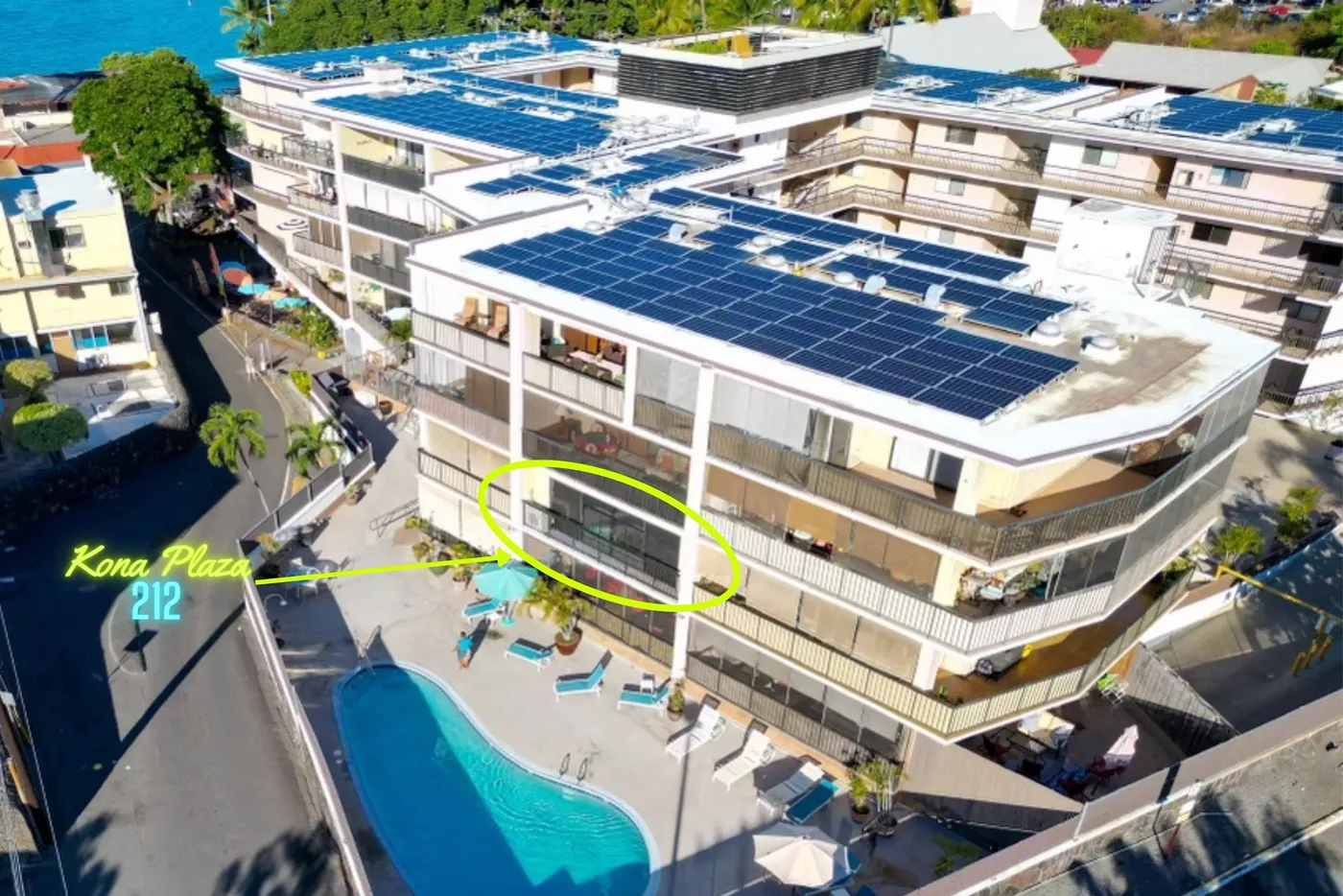 Kona Plaza exterior 2